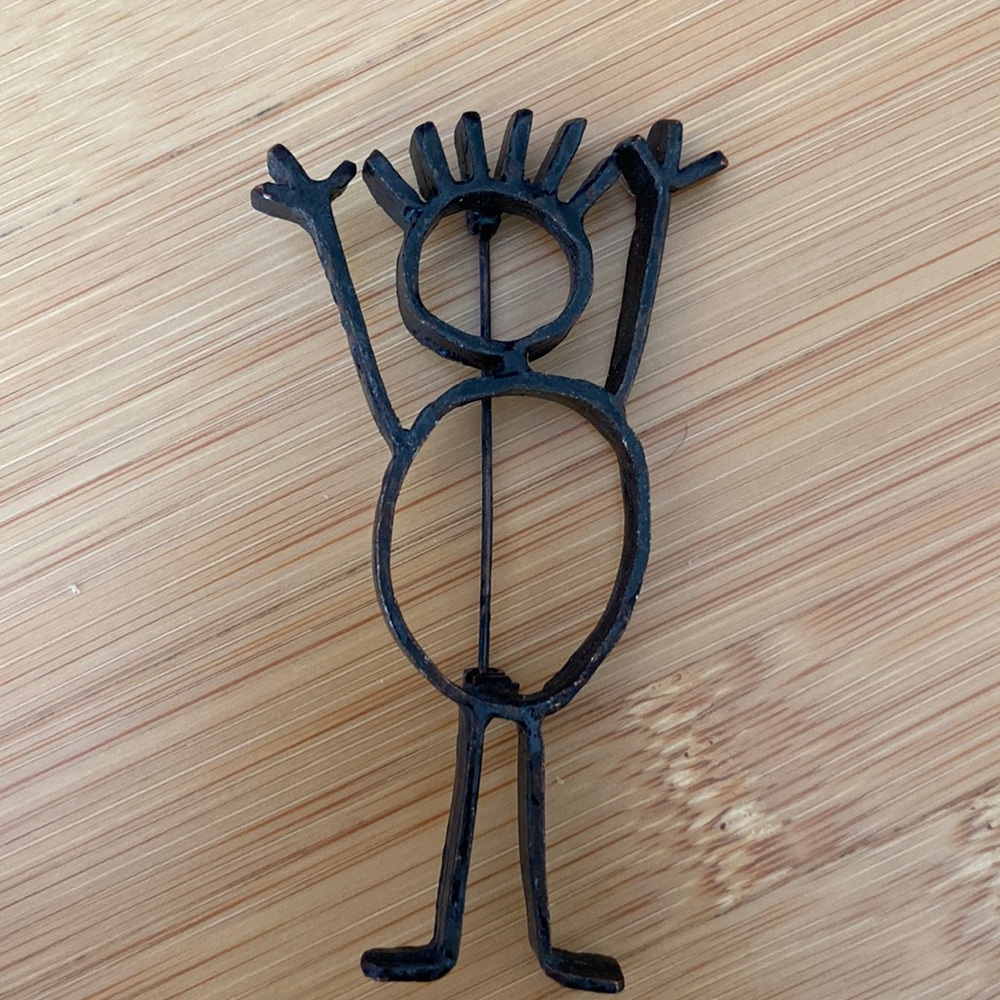 Wavy Guy pin